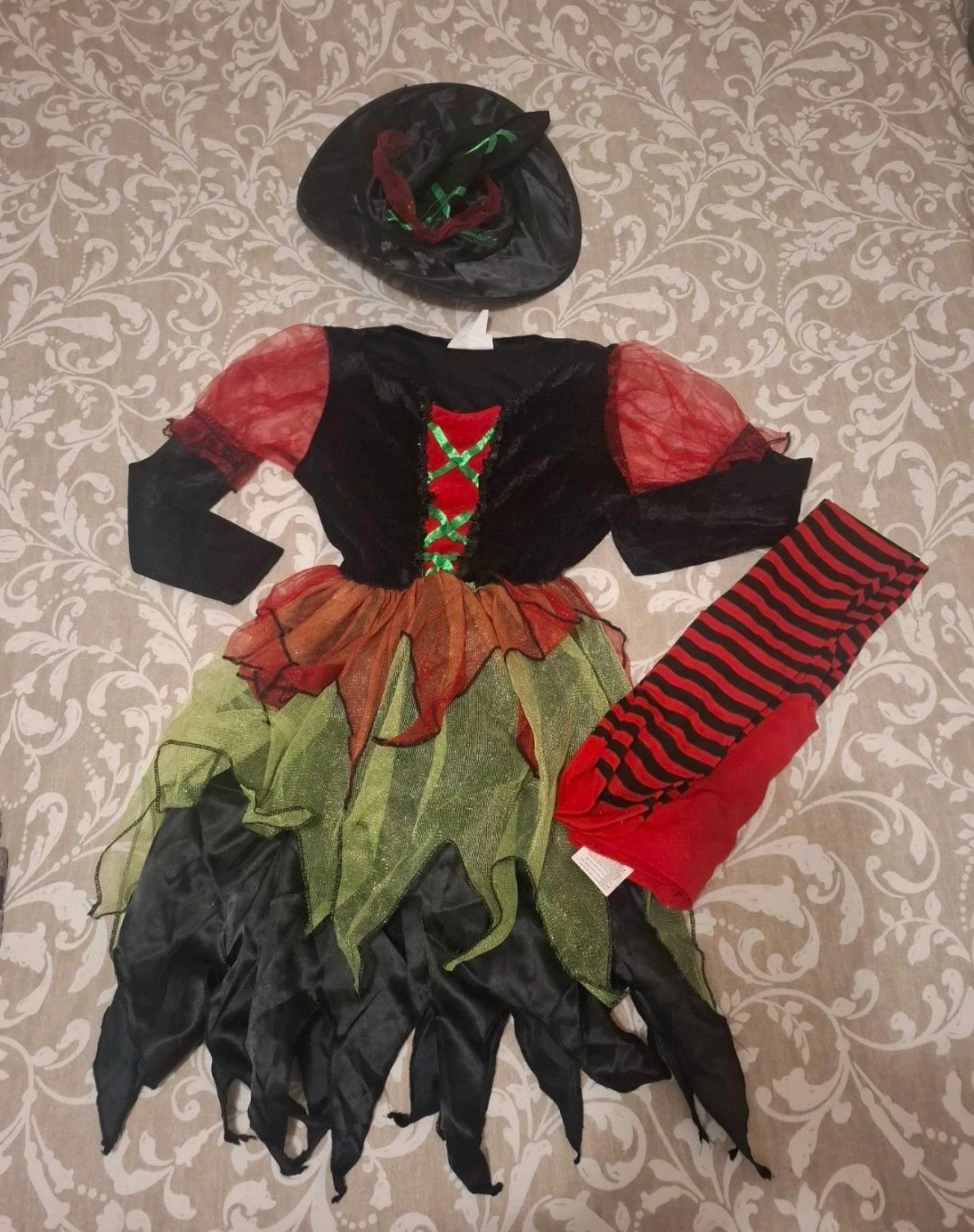 Fantasia de bruxa tamanho 7-9 anos – photo 2